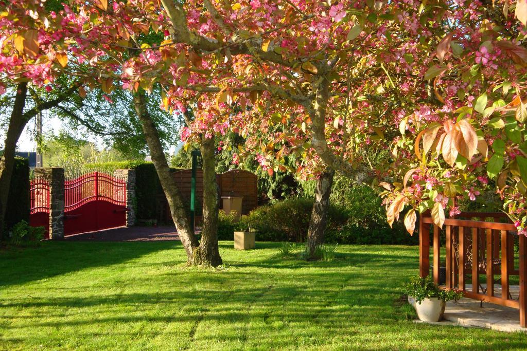 Au Jardin D'Eloise Bed & Breakfast Tremereuc Екстериор снимка