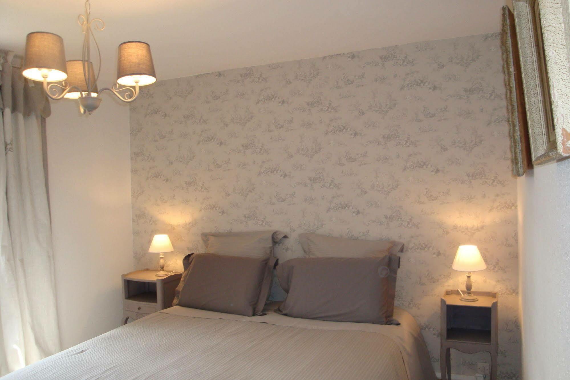 Au Jardin D'Eloise Bed & Breakfast Tremereuc Екстериор снимка