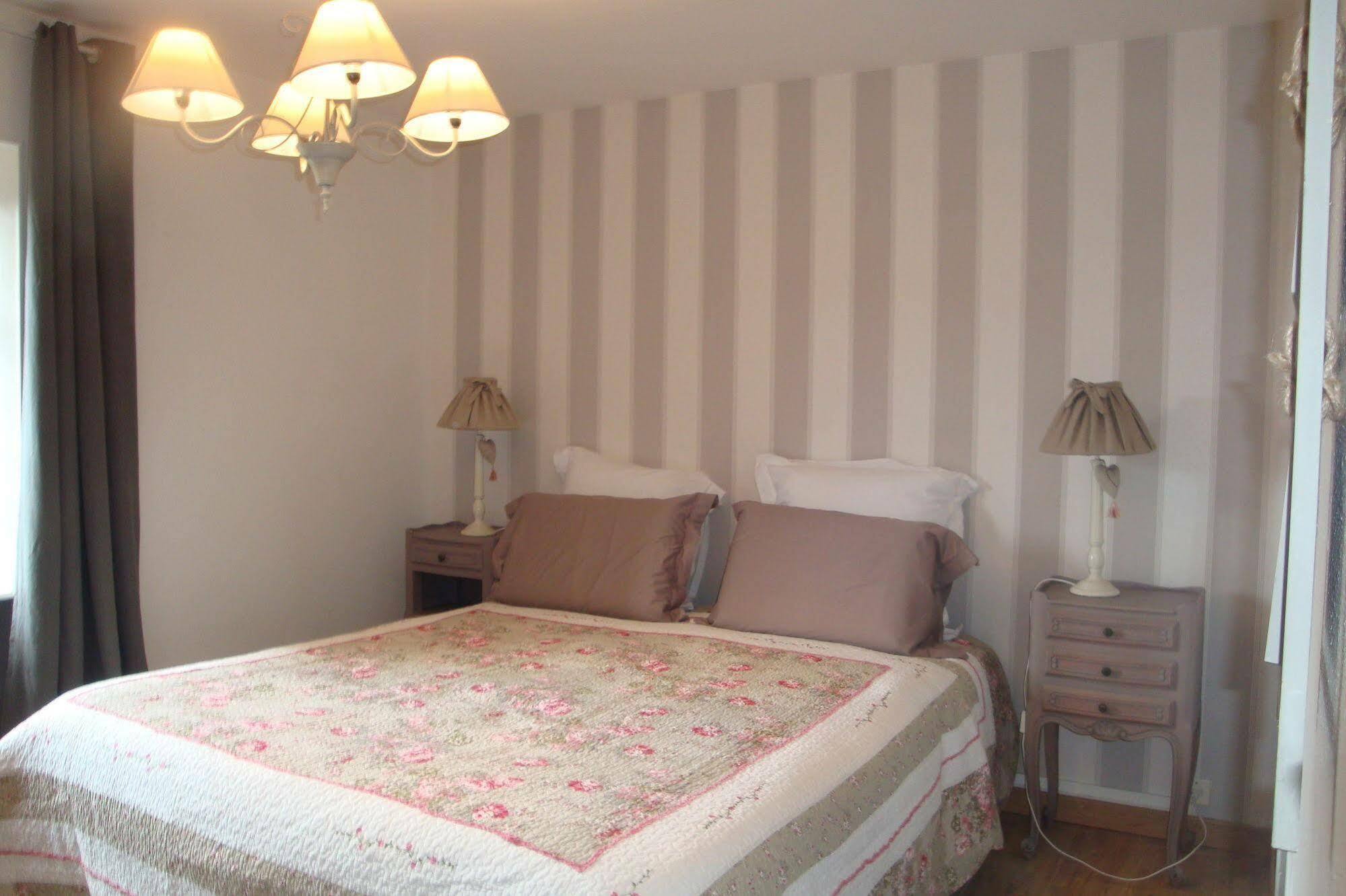 Au Jardin D'Eloise Bed & Breakfast Tremereuc Екстериор снимка