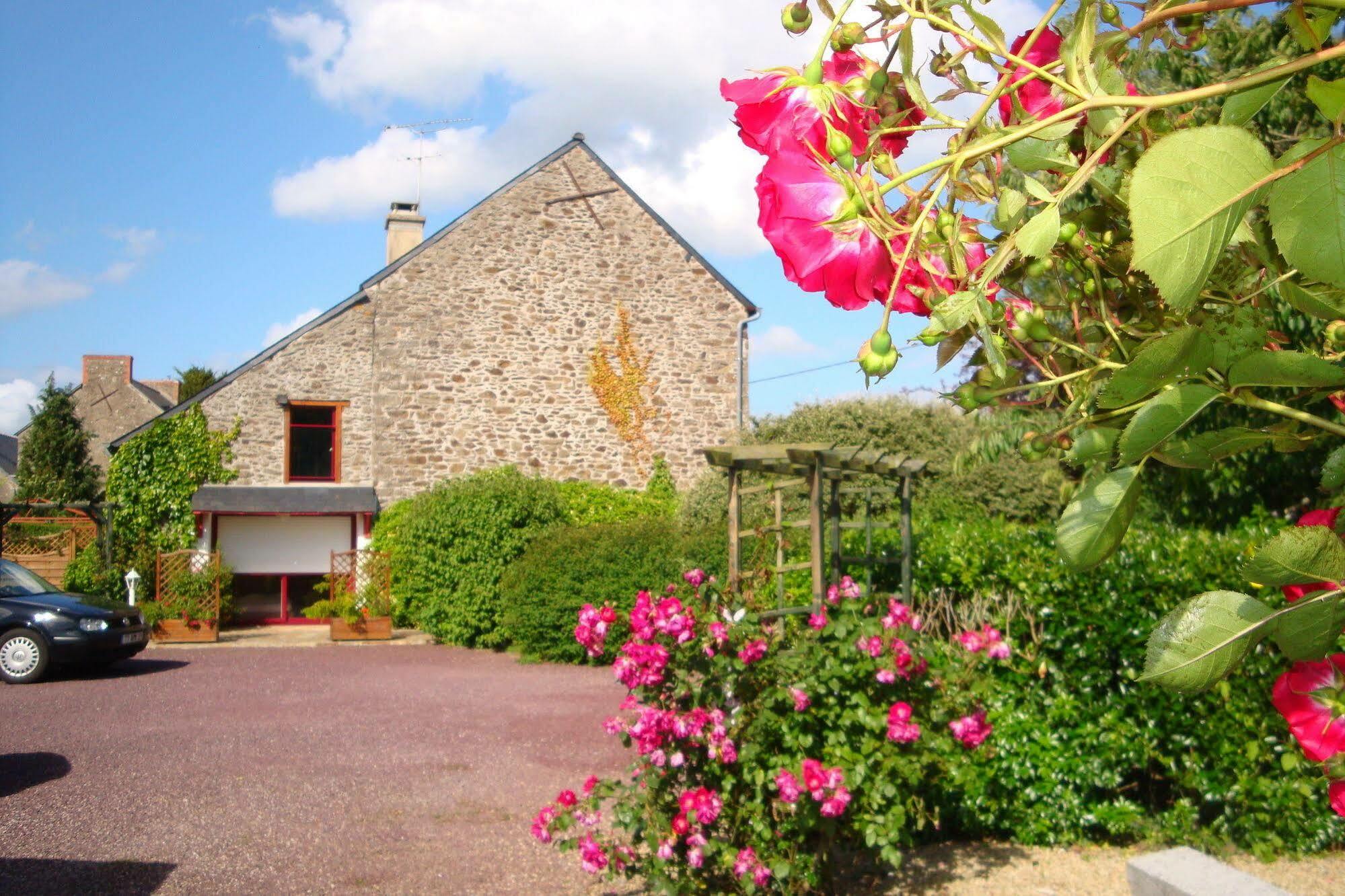 Au Jardin D'Eloise Bed & Breakfast Tremereuc Екстериор снимка